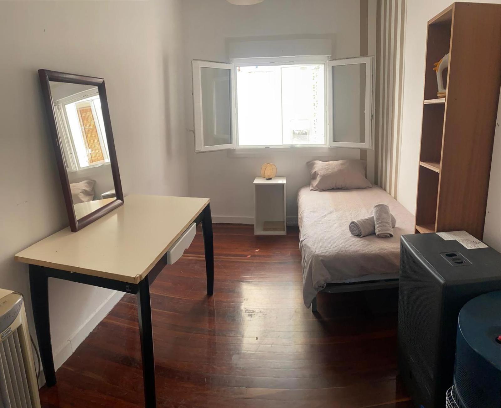 Appartement Avec Terrasse Santoña Eksteriør bilde